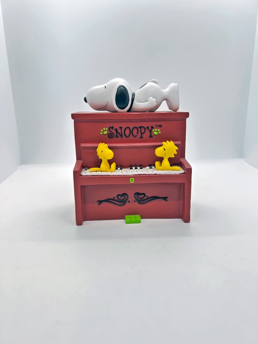 Rare Vintage Snoopy and Woodstock Upright Piano Coin Bank